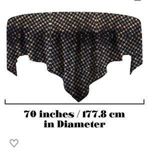 NWTS ROUND TABLECLOTH 70’